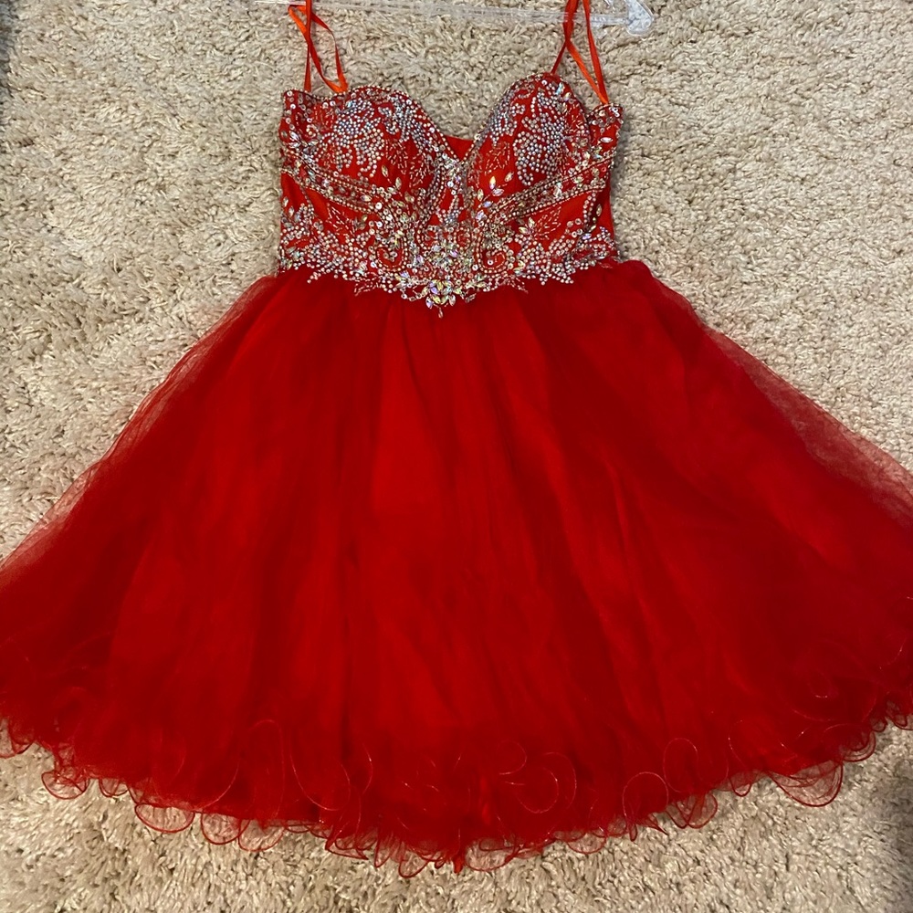 Red short prom dress